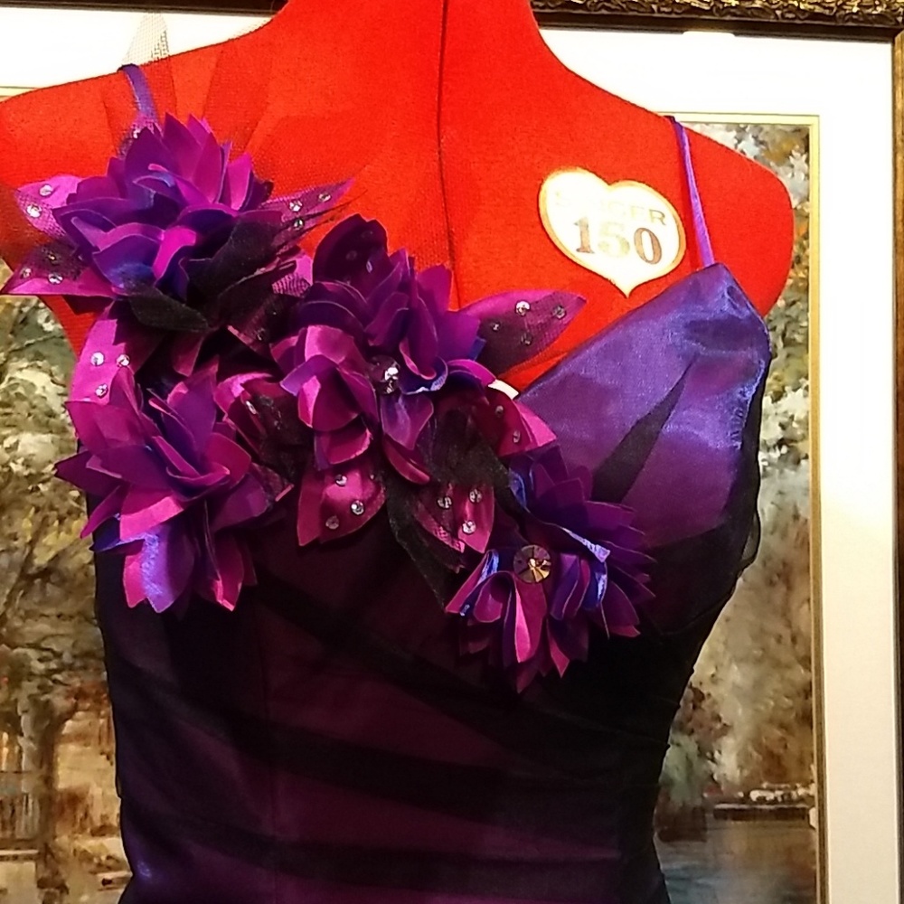 EUC sz 4 Metallic purple crinkle skirt short corset dress - Picture 3 of 6